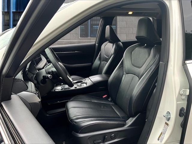 2023 INFINITI QX60 PURE