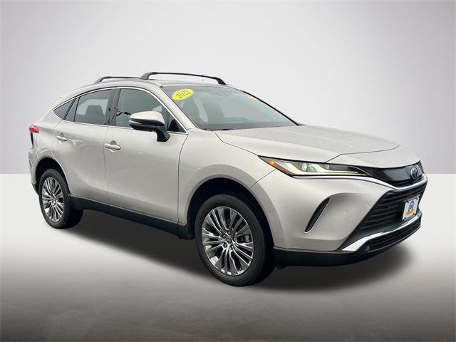 2022 Toyota Venza Base