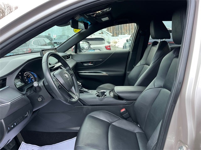 2022 Toyota Venza Base