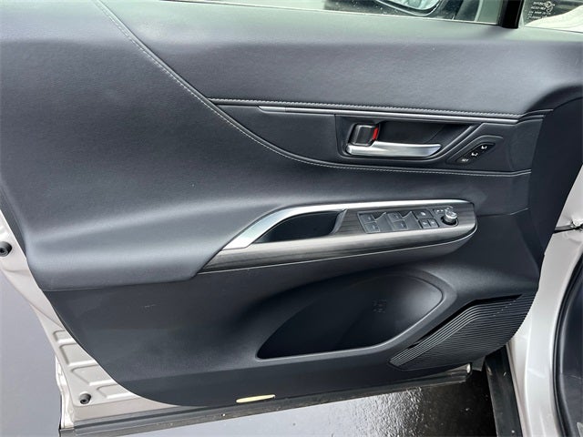 2022 Toyota Venza Base