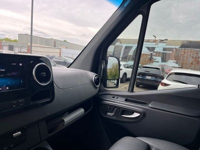 2022 Mercedes-Benz Sprinter 2500 Cargo 144 WB