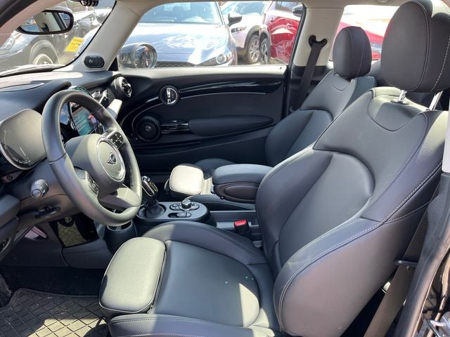 2024 MINI Cooper SE Electric Signature