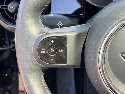 2024 MINI Cooper SE Electric Signature