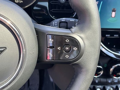 2024 MINI Cooper SE Electric Signature