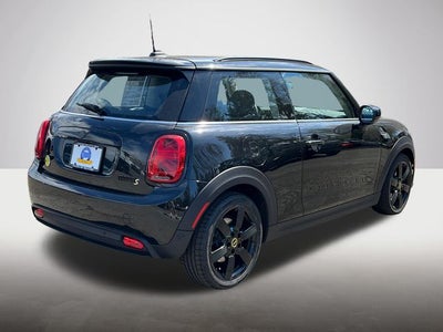 2024 MINI Cooper SE Electric Signature
