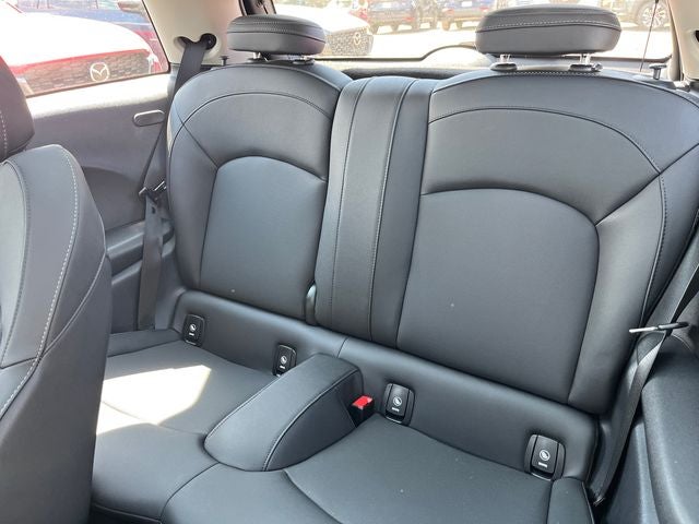 2024 MINI Cooper SE Electric Signature