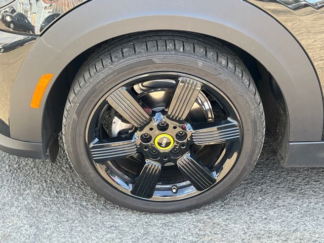 2024 MINI Cooper SE Electric Signature